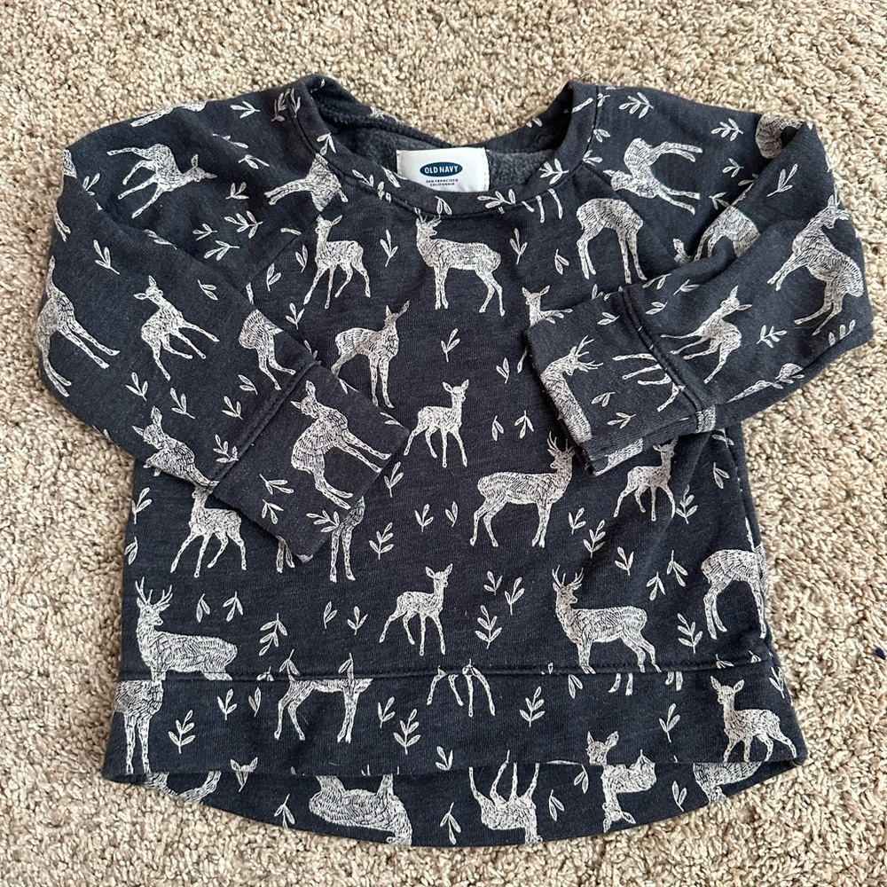 Old Navy Kids Black and White Deer Sweater